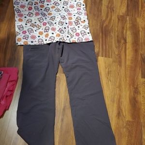 Scrub set includes 1 pants and 2 tops